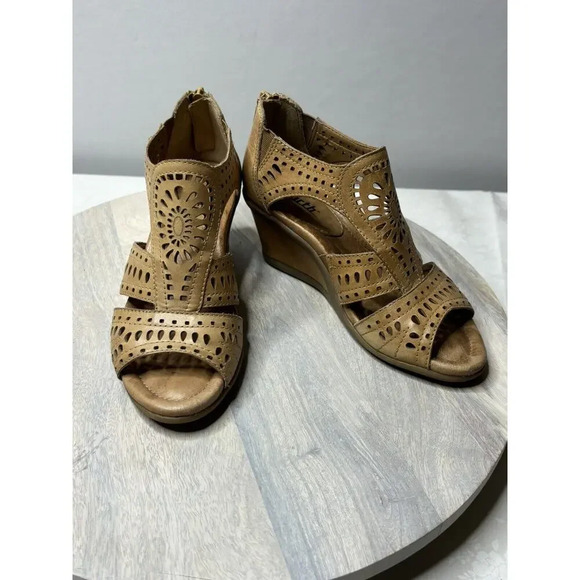 Earth Attalea Barbuda Women's 5.5 Shoes Brown Cut Out Leather Wedge Sandals - Picture 2 of 8
